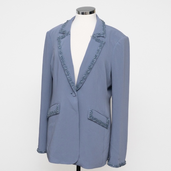 Cinq A Sept. Beaded Crepe Kayden Blazer. - Picture 6 of 9